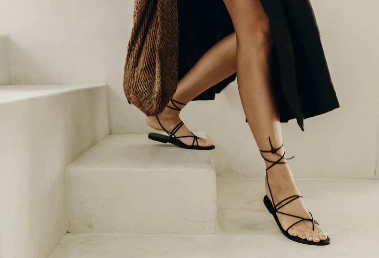 Women's Faux Leather Wedge Slide Sandals, Fashion Letter Detail Flatform Thong  Sandals, Women's Footwear - Temu