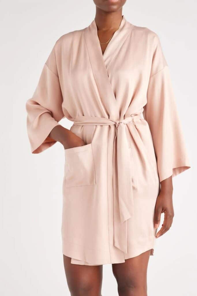 Quince 100% Washable Silk Robe, luxurious silk robe, knee length silk robe, mulberry silk robe, short silk robe