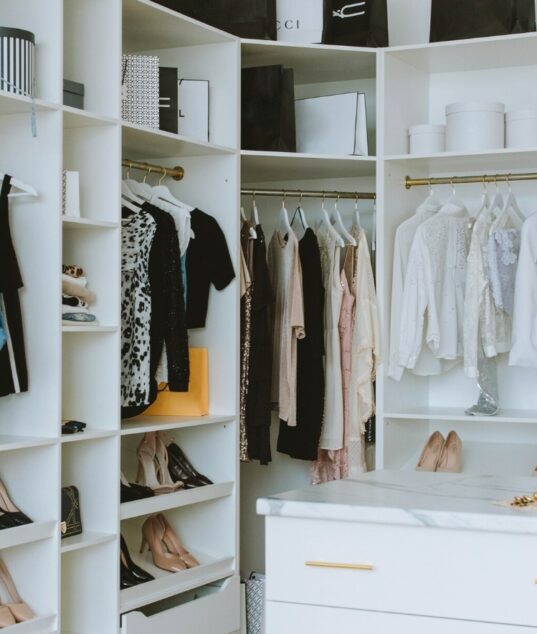 how to build a sustainable capsule wardrobe, clothing closet,