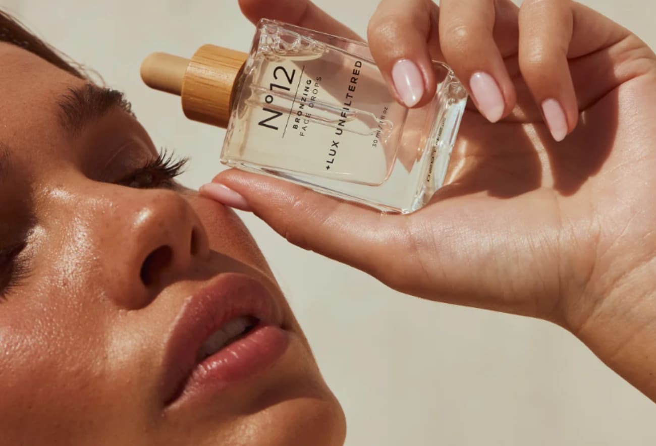 Bronzing Drops: The Best Drops For a Natural-Looking Glow