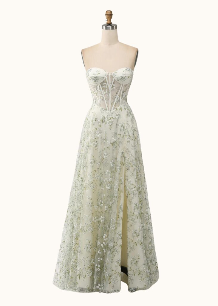 zapaka vintage a-line embroidered dress,  bridgerton gowns, queen charlotte
