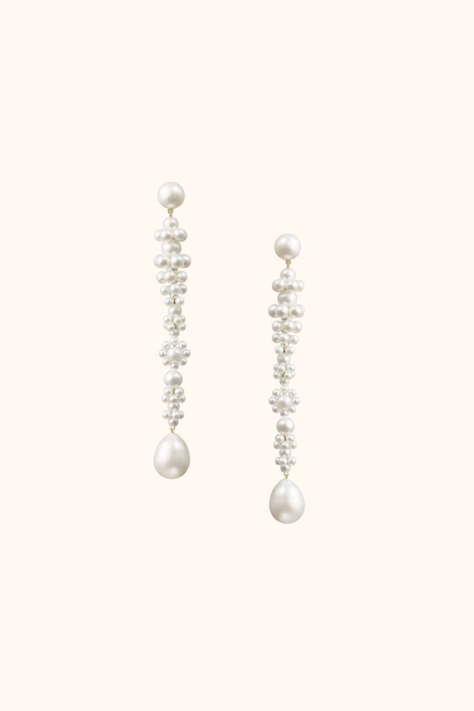 Sophie Bille Brahe Pearl Earrings

quiet luxury gifts, gift, style, luxurious, shop, chic, shopping, women, woman, life, pair of earrings, accessories, gifting,